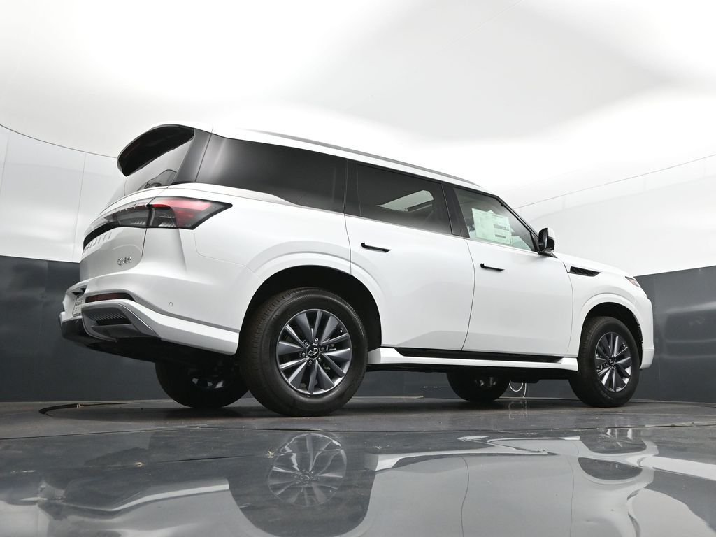 New 2026 RADIANT WHITE INFINITI Pure 2WD image 45