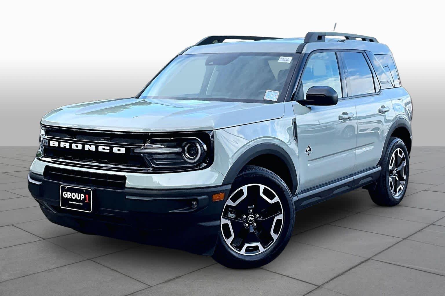 Used 2023 Cactus Gray Ford Outer Banks image 2