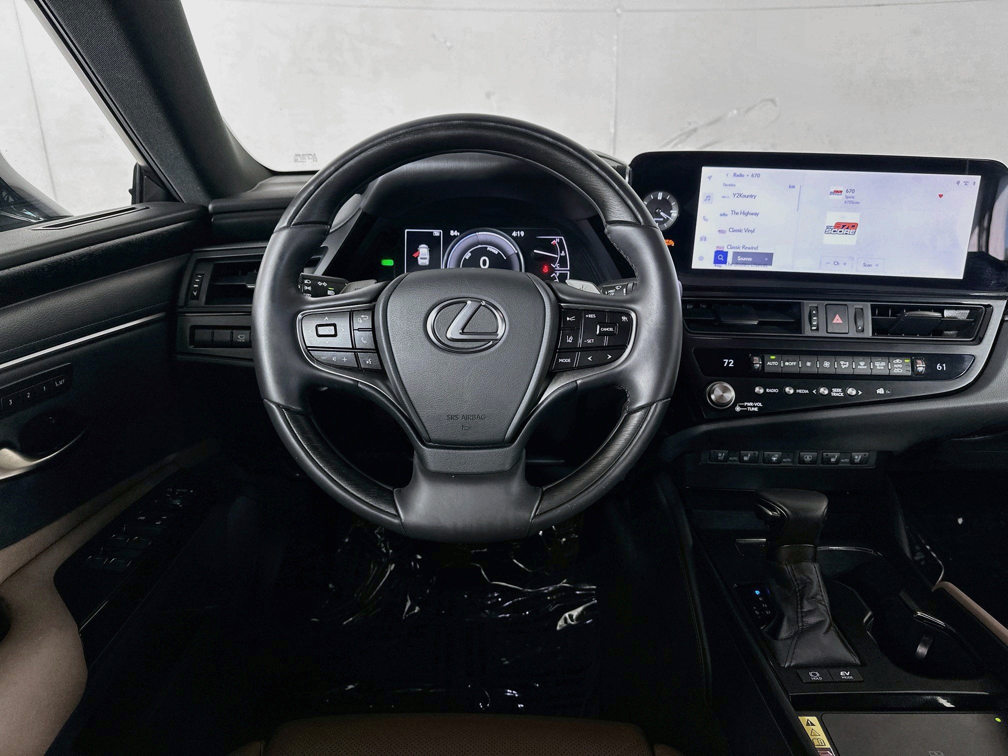 Used 2025 Caviar Lexus ES 300h Luxury image 21
