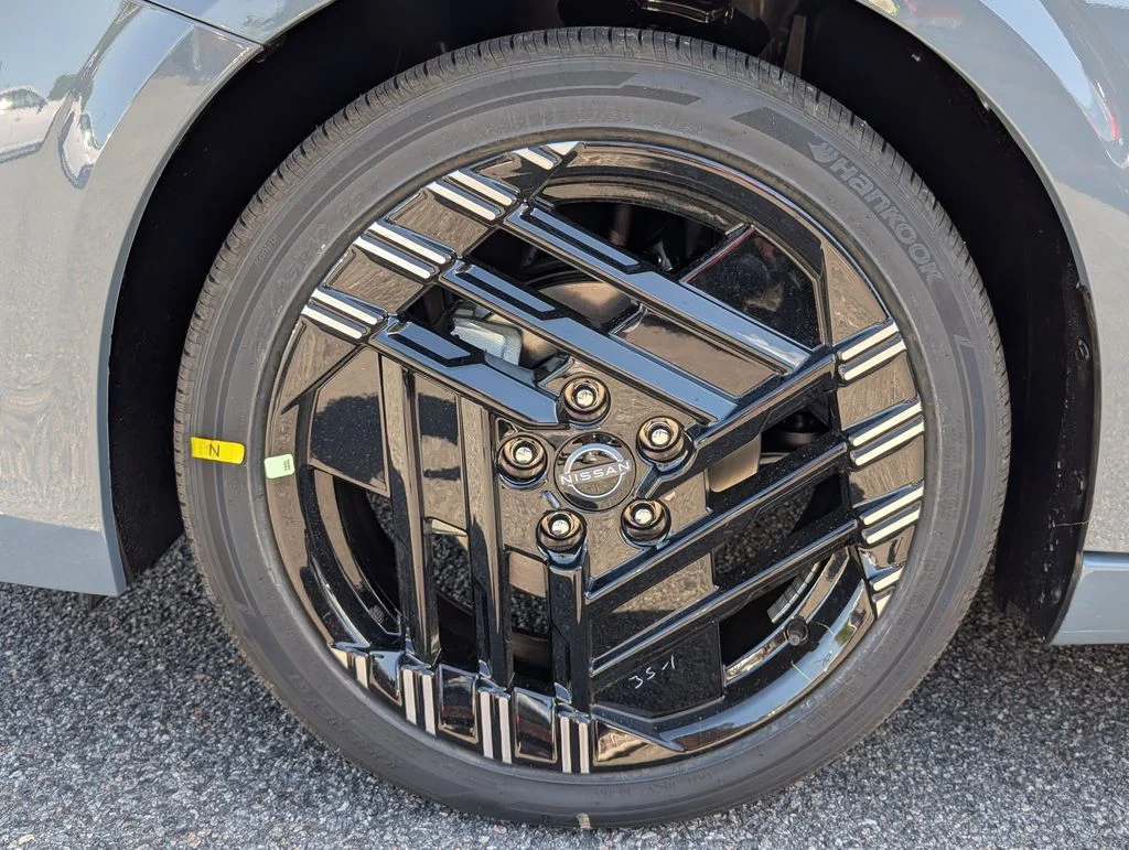 New 2026 Gray Nissan SR image 13