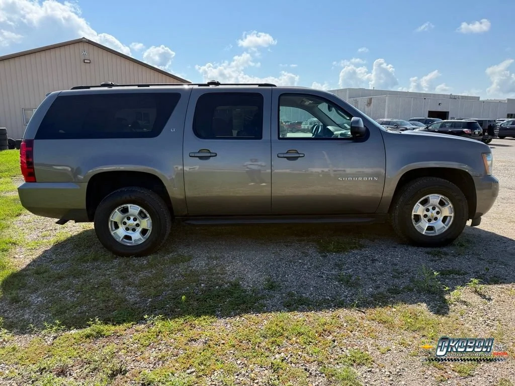Used 2011 Chevrolet Suburban LT with VIN 1GNSKJE31BR382122 for sale in Spirit Lake, IA