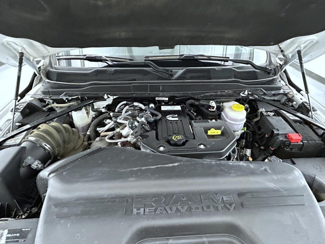Used 2025 White Ram Big Horn image 25