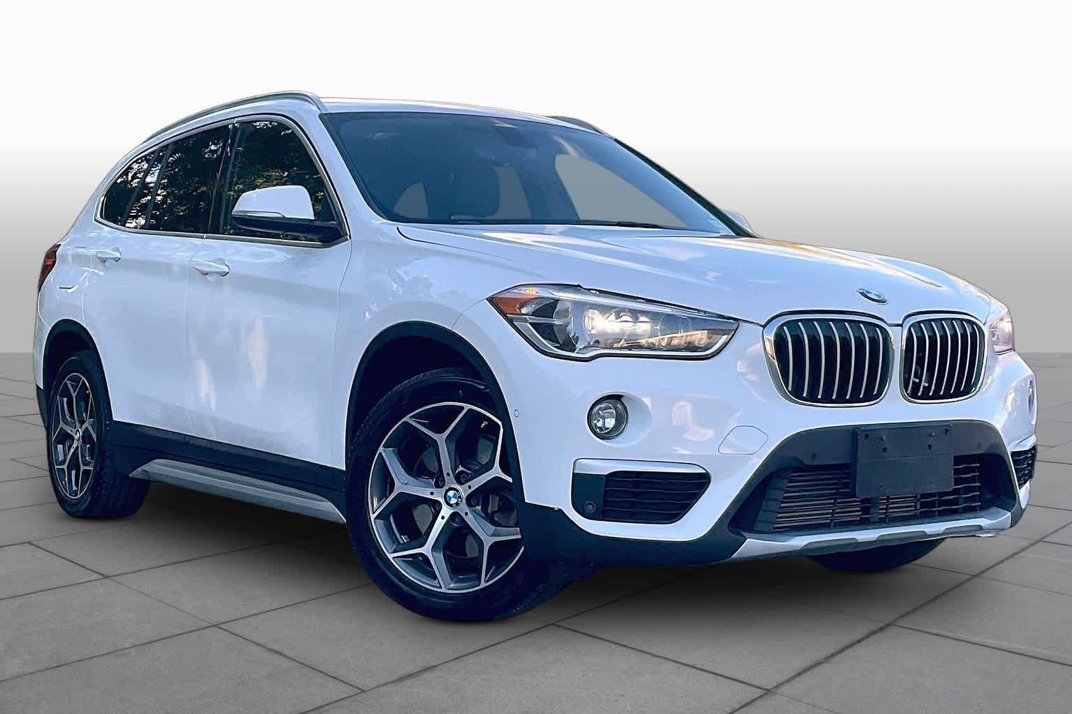 Used 2018 Alpine White BMW xDrive28i image 2