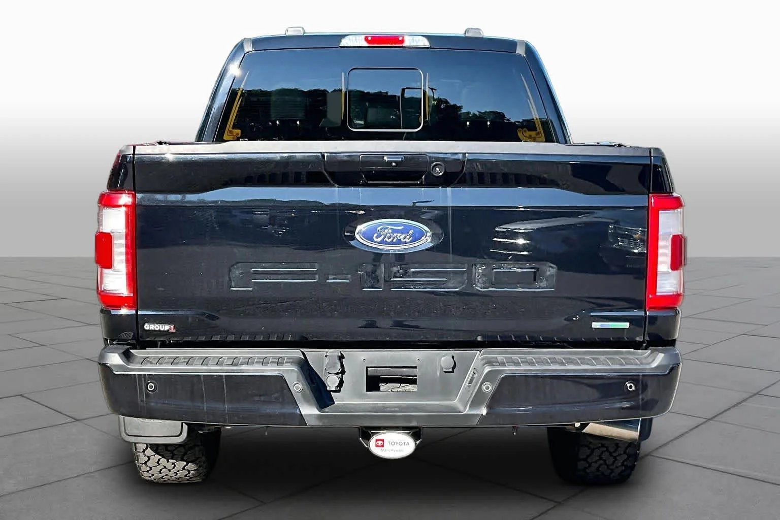 Used 2022 Agate Black Ford LARIAT image 5