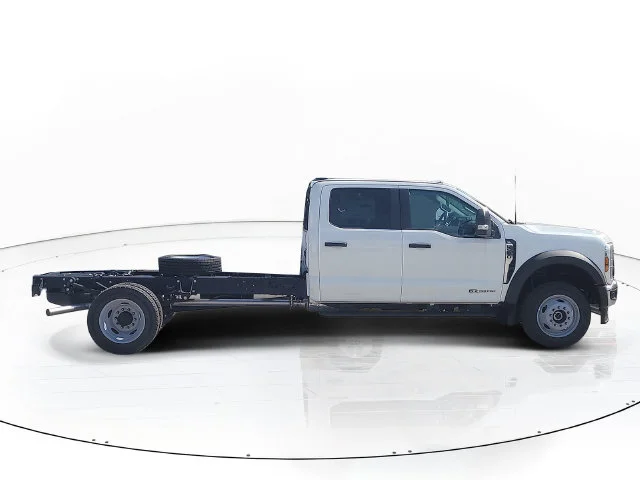 New 2026 Oxford White Ford XL image 4