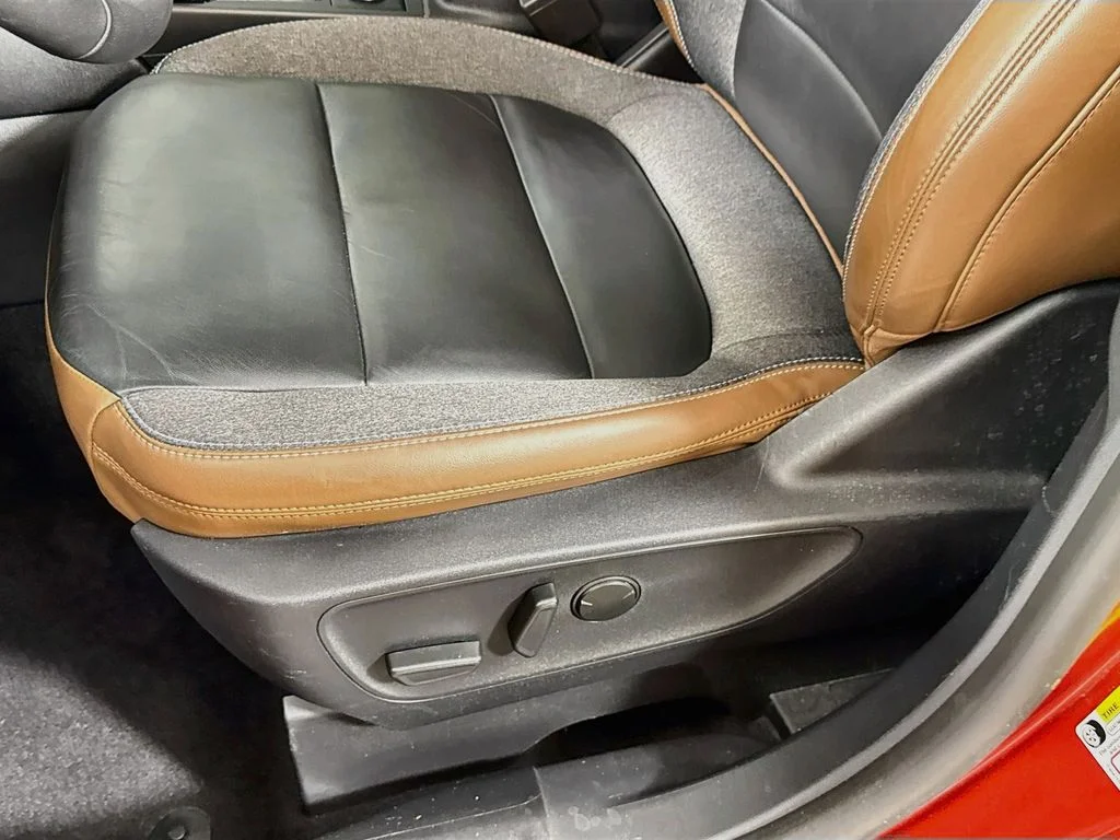 Used 2022 Red Ford Outer Banks image 23