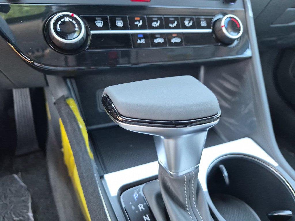 New 2026 Gray Hyundai SE image 24