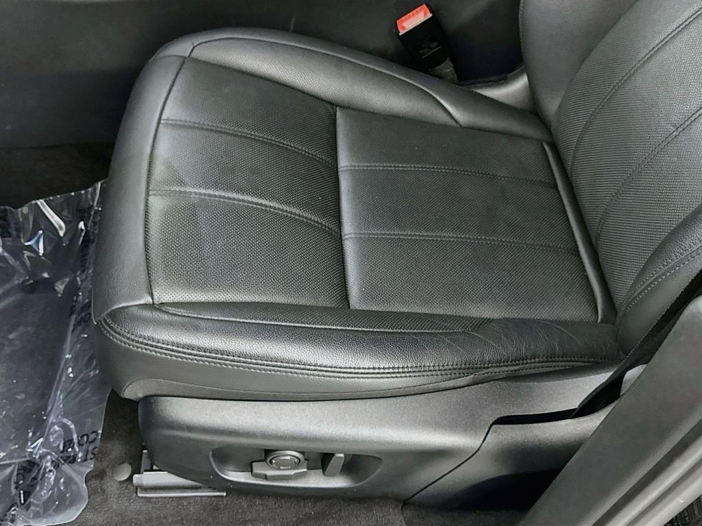 Used 2026 Black Land Rover Core S image 20