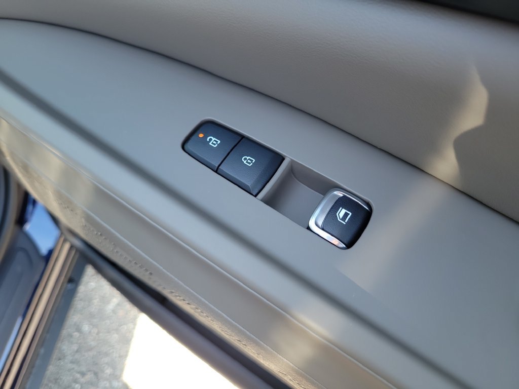 New 2026 Deep Chroma Blue Kia LXS image 11