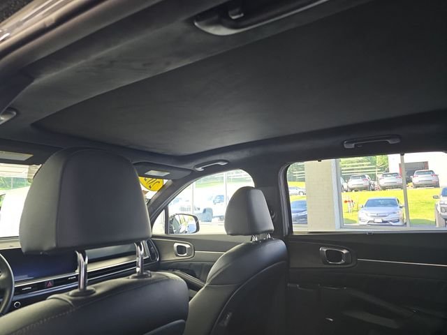 Used 2025 Black Kia X-Line SX Prestige image 13