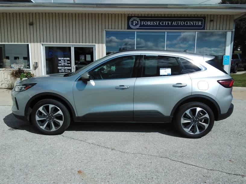 2024 Ford Escape Platinum photo 4