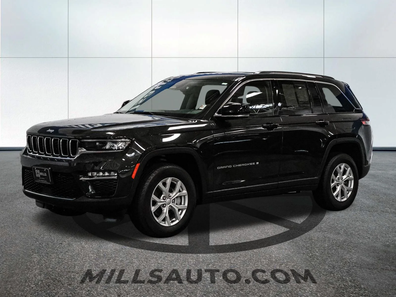 Certified 2023 Jeep Grand Cherokee Limited with VIN 1C4RJHBG2PC619947 for sale in Baxter, Minnesota