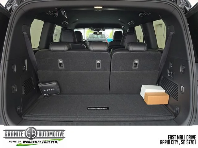 2026 Nissan Armada PRO-4X - Photo 11