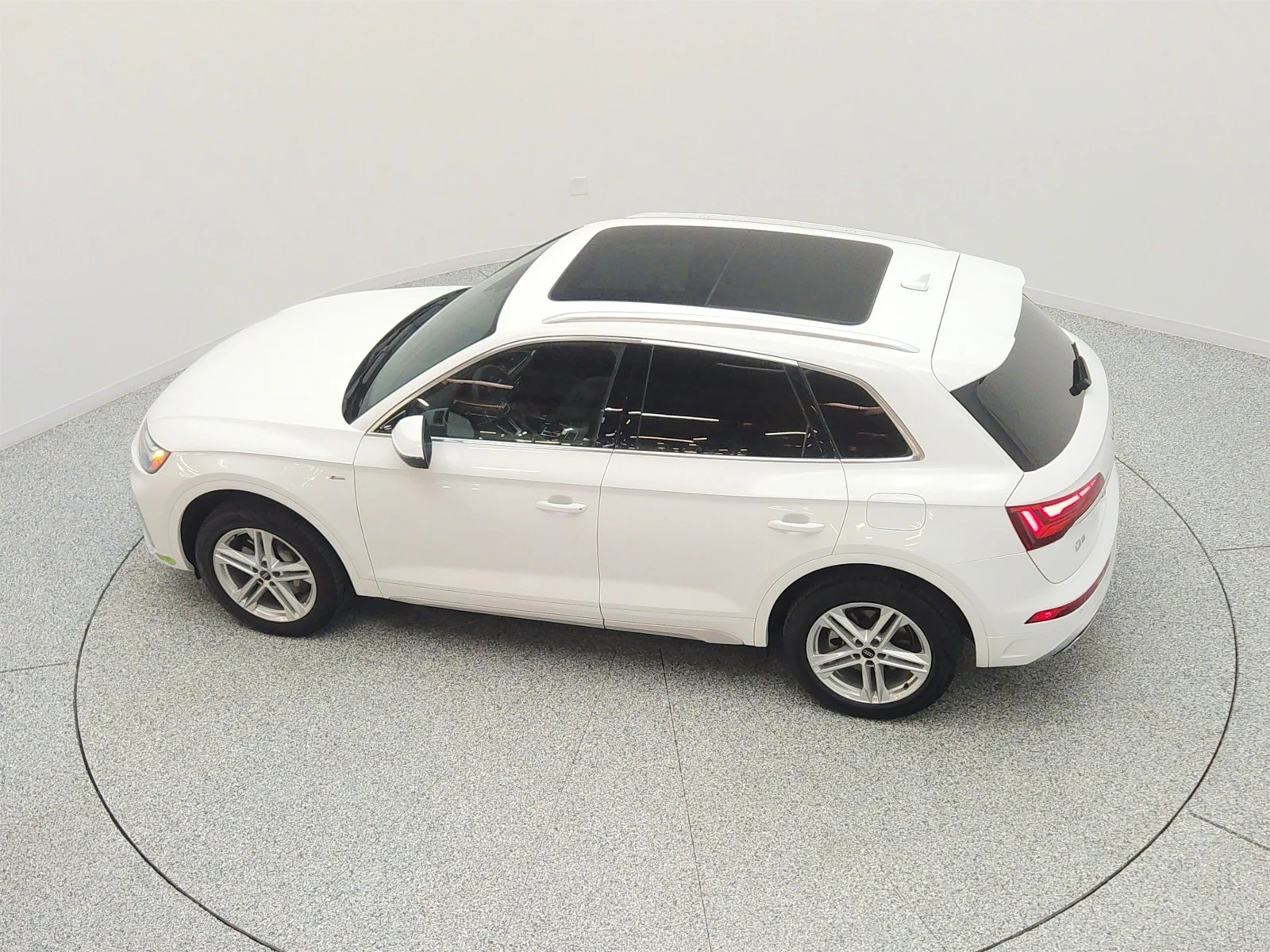 Used 2023 Ibis White Audi S line Premium Plus 55 TFSI e quattro image 29
