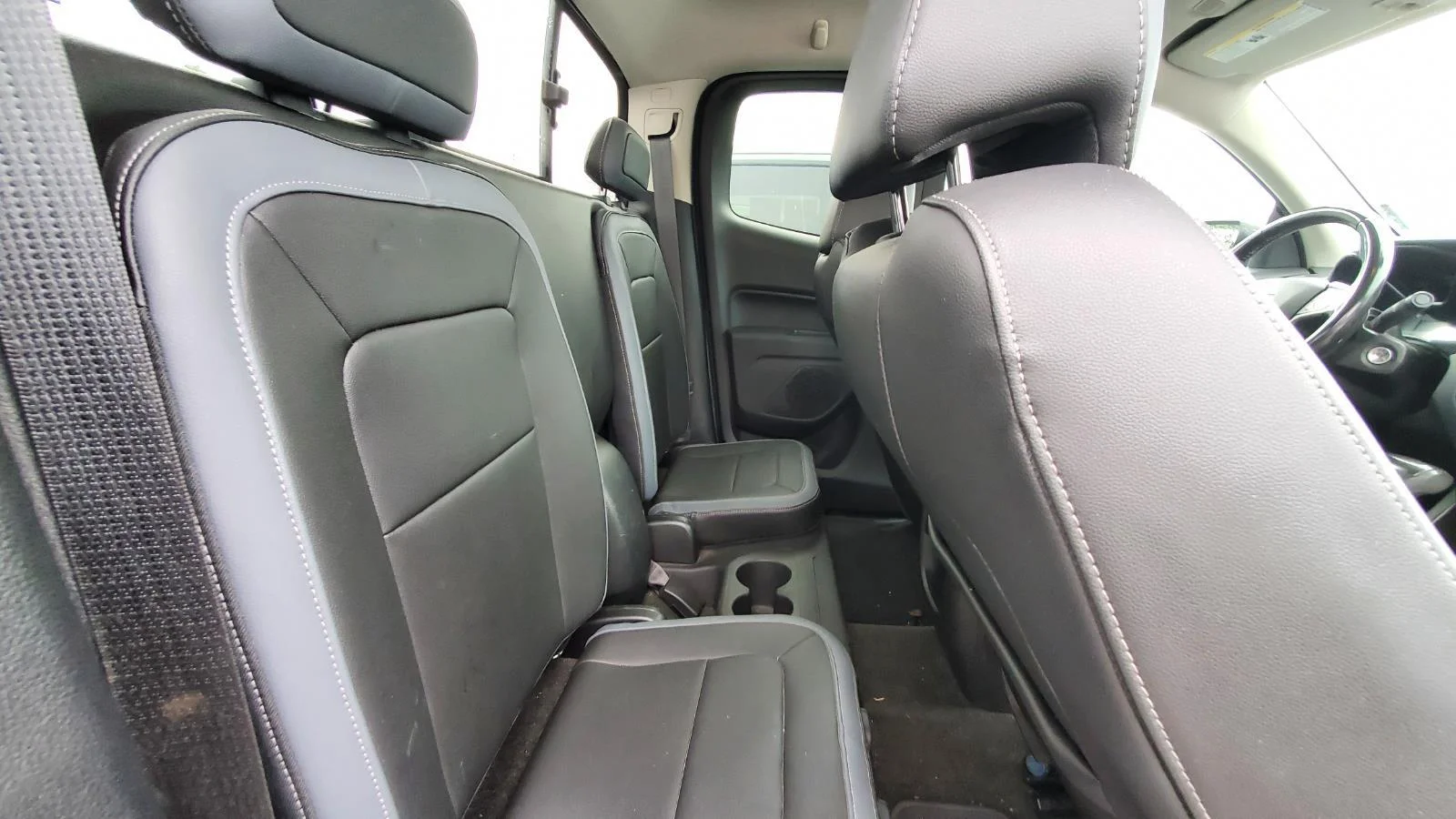 Used 2016 SUMMIT WHITE Chevrolet 4WD Z71 image 6