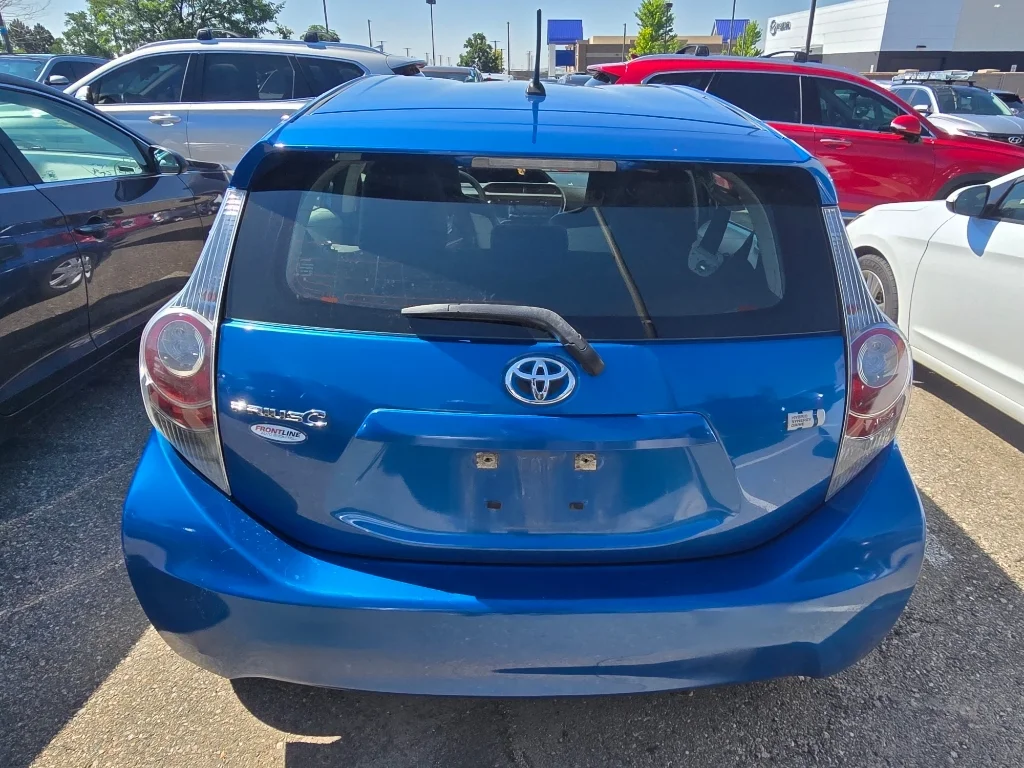 Used 2013 Blue Streak Metallic Toyota One image 4