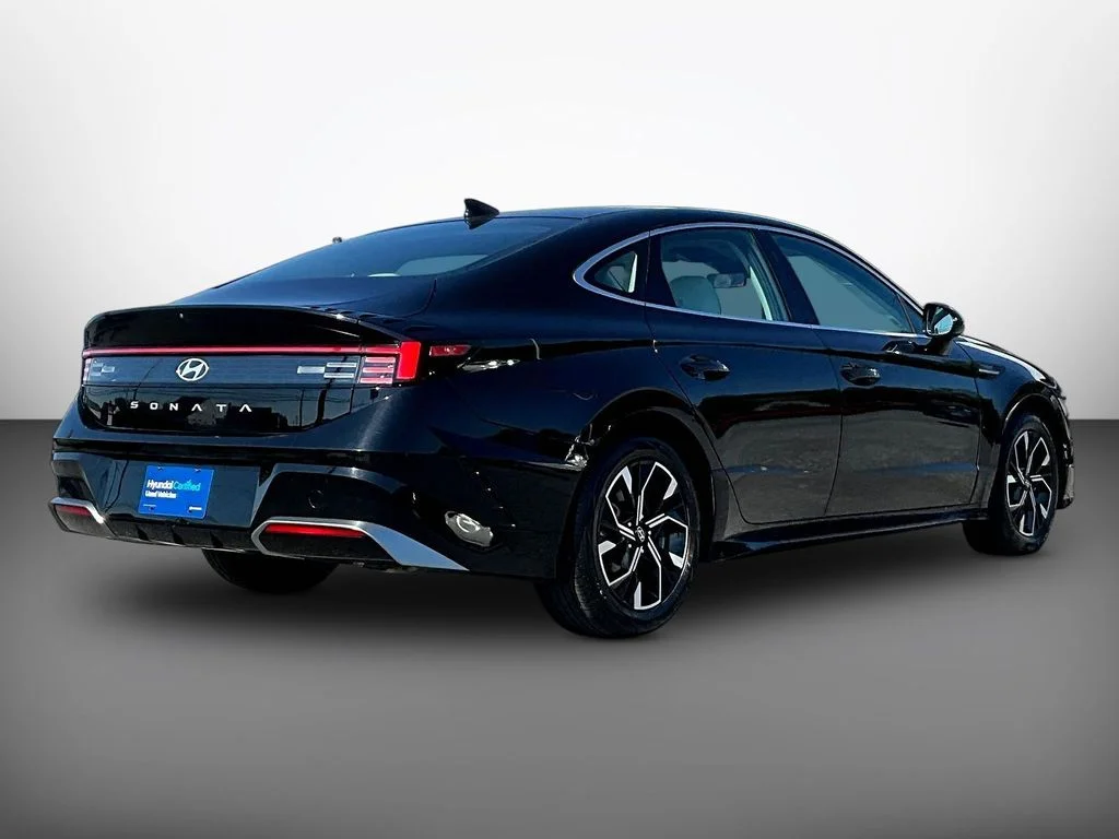 Certified Used 2024 Black Hyundai SEL image 6