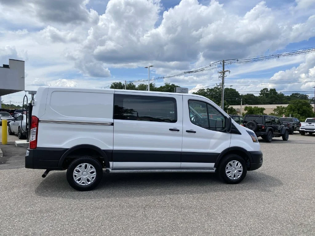 Used 2025 White Ford Base image 2