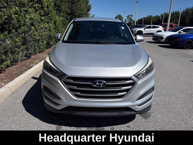 Used 2018 Silver Hyundai SE image 7