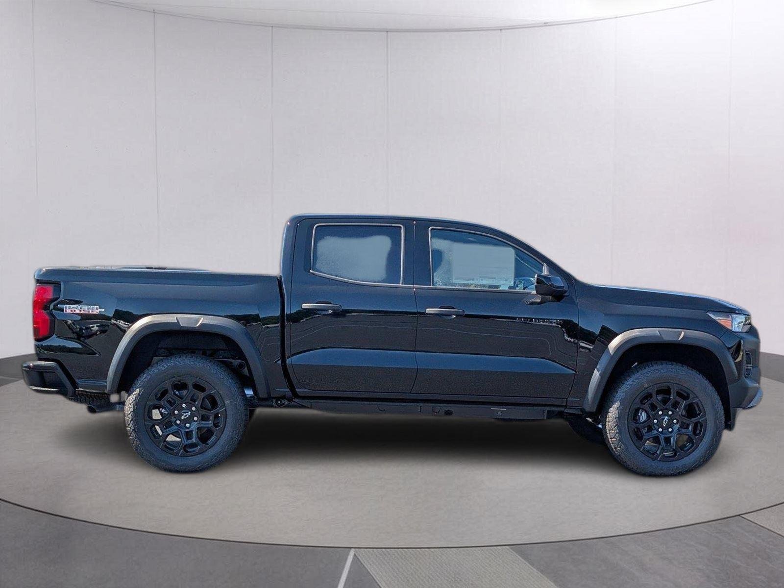 2026 Chevrolet Colorado Trail Boss - Photo 7