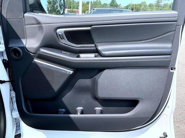 New 2027 Star White Metallic Tri-Coat Ford Platinum image 52