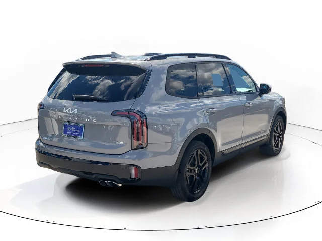 Certified Used 2024 Gray Kia SX-Prestige X-Line image 5