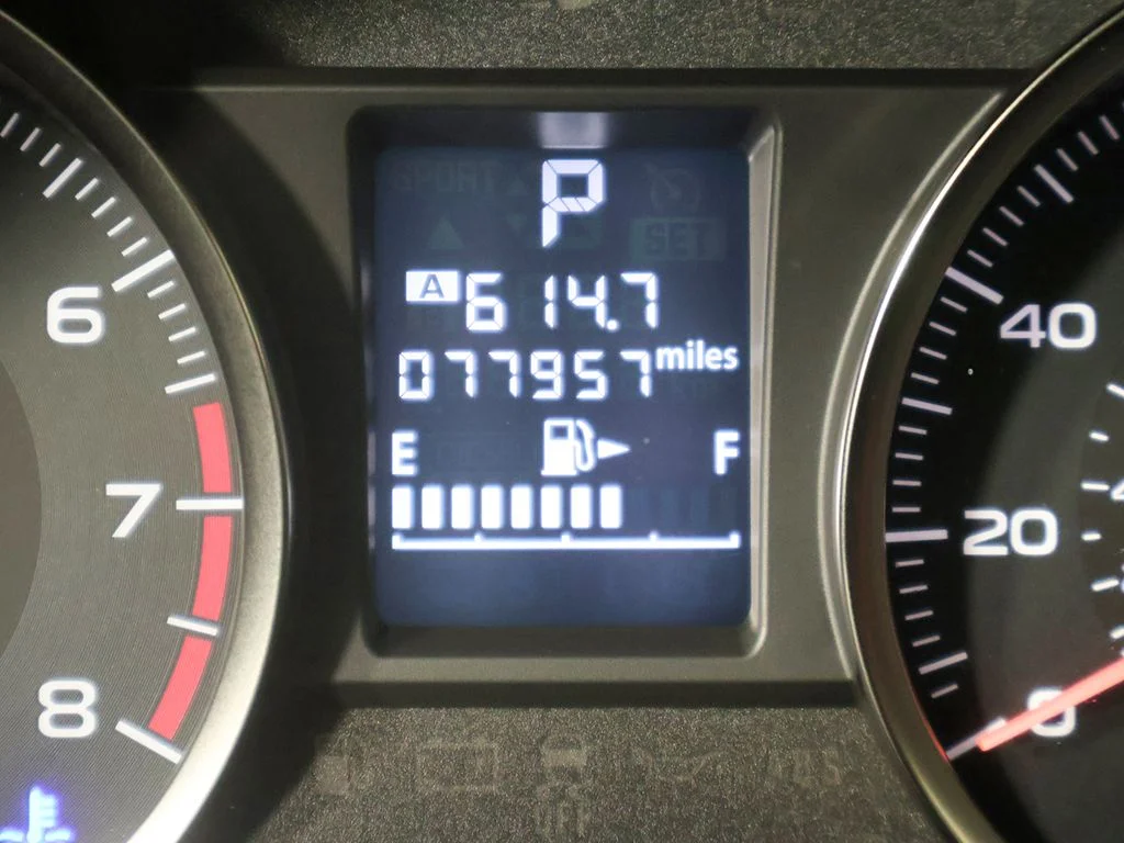 Used 2015 Red Subaru 2.0i image 28