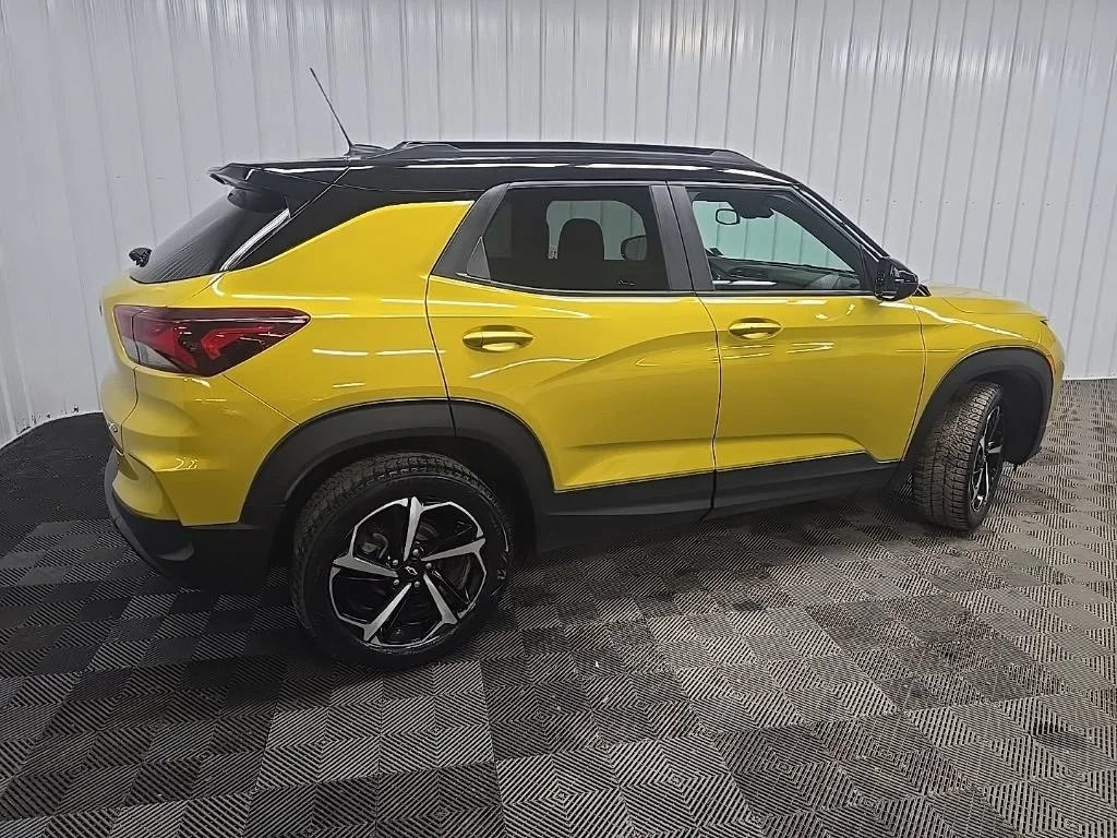 Used 2023 Nitro Yellow Metallic Chevrolet RS image 3