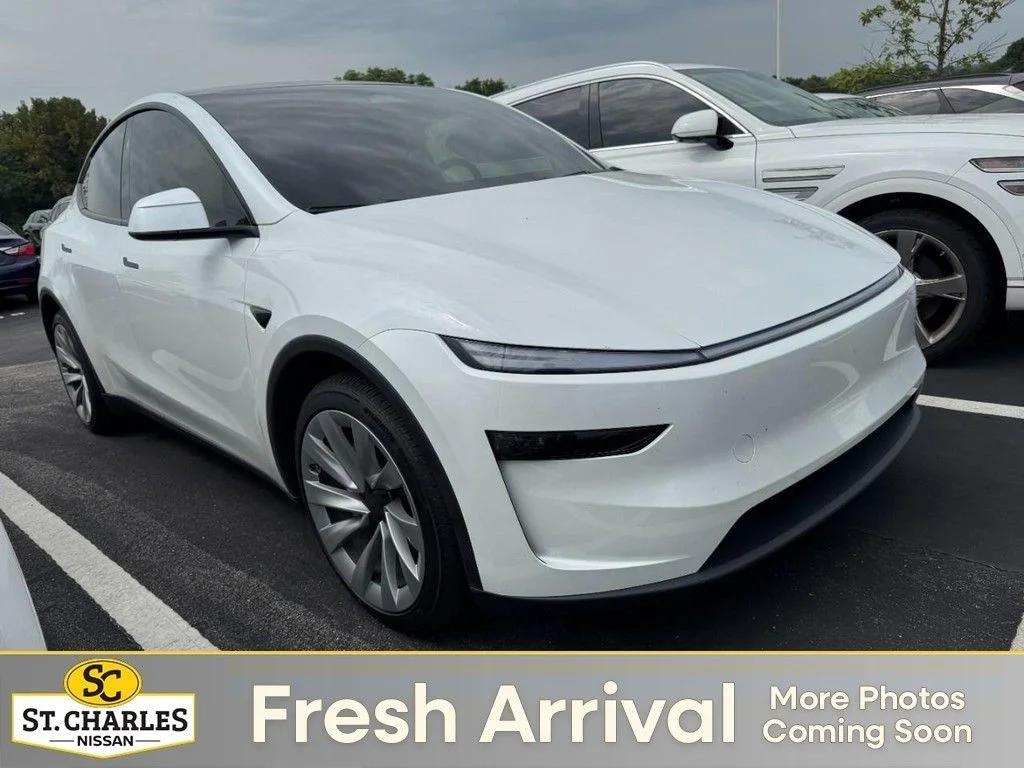 Used 2026 White Tesla Long Range image 1