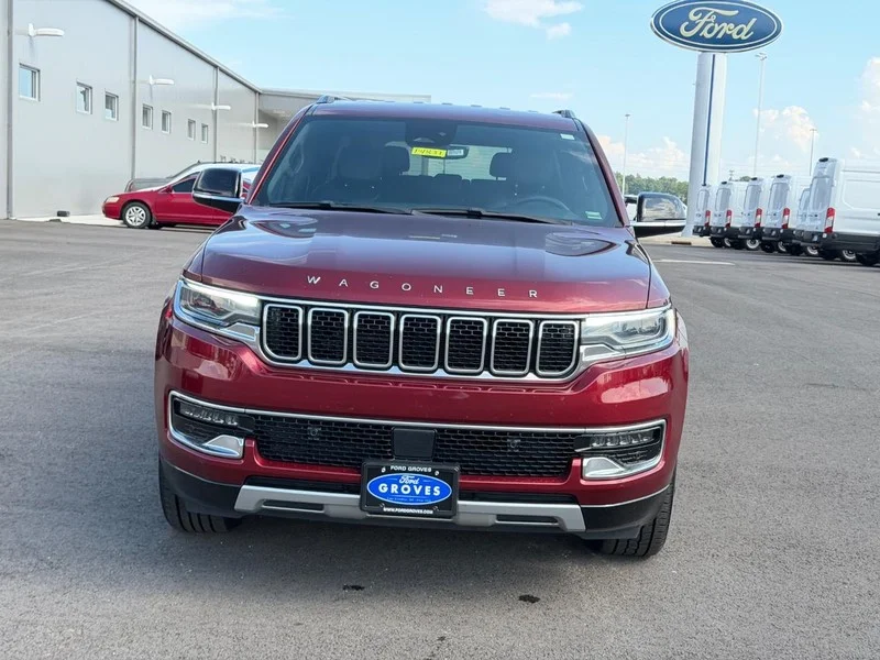 Certified Used 2024 Velvet Red Pearlcoat Jeep Series II image 2
