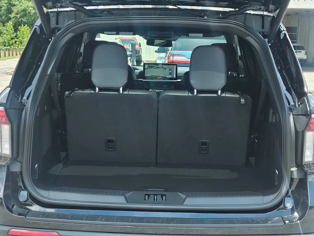 New 2026 Black Ford Tremor image 17