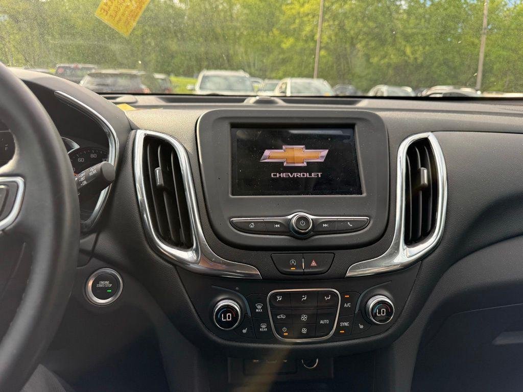 Used 2024 Pearl Chevrolet LT image 5