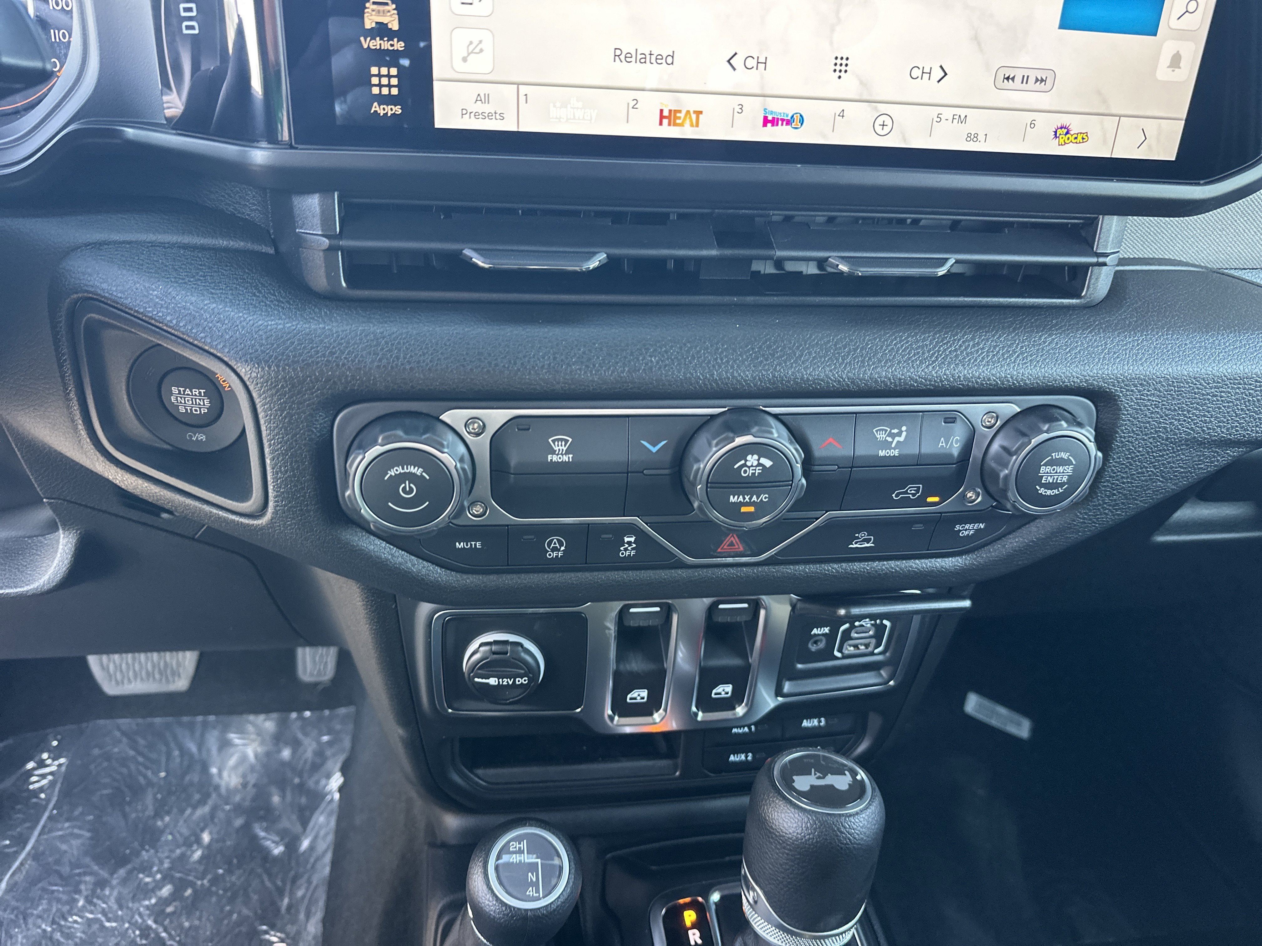 New 2026 Anvil Clearcoat Jeep Sport image 27