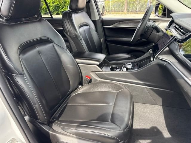 Used 2024 White Jeep 4xe image 23