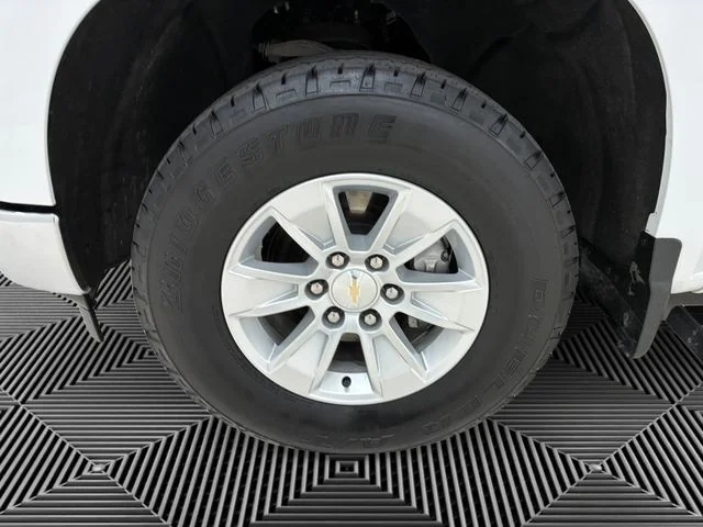 Used 2024 White Chevrolet LT image 9