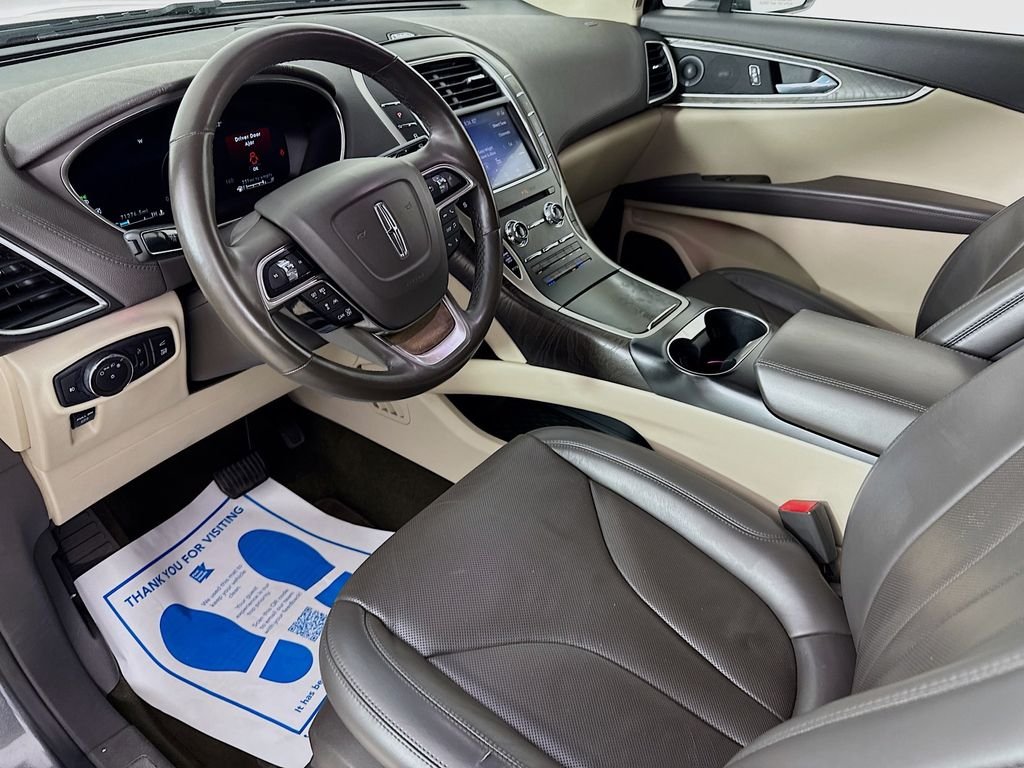 Used 2020 Magnetic Gray Lincoln Reserve image 10