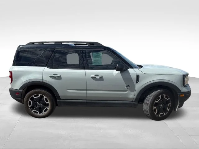 Used 2022 Green Ford Outer Banks image 8