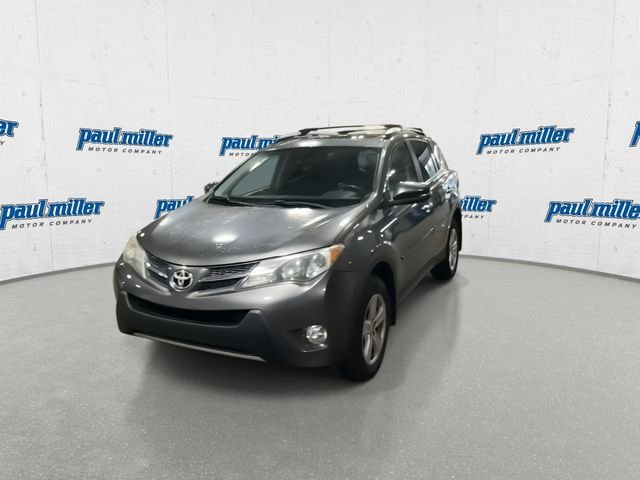 Used 2013 Gray Toyota XLE image 4