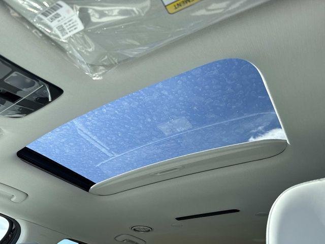 New 2026 Black Hyundai Blue SEL Premium 8P image 4
