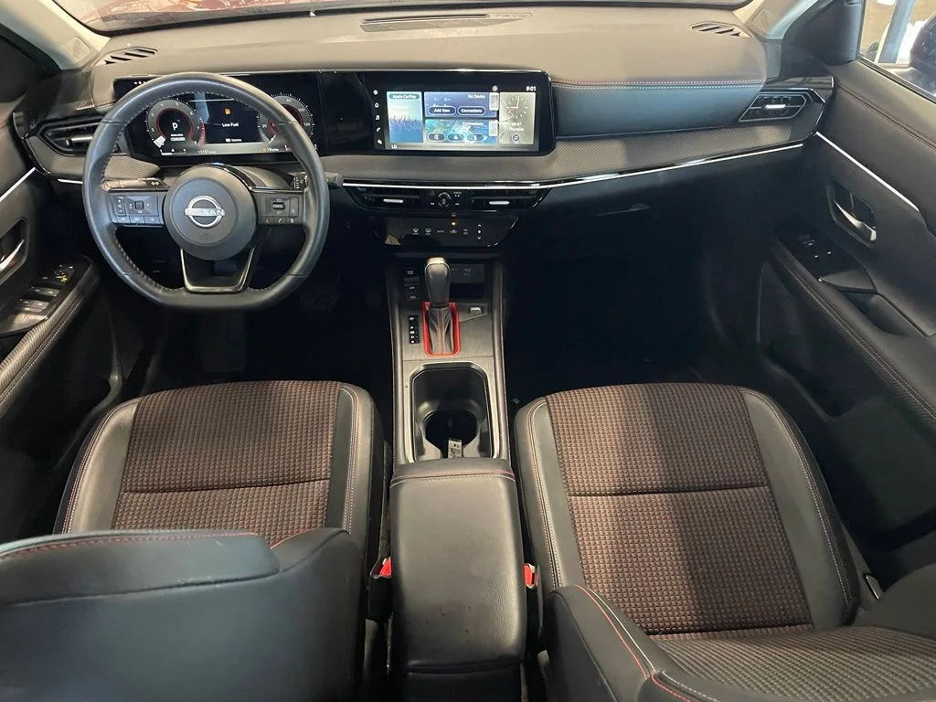 Used 2025 Red Nissan SR image 11