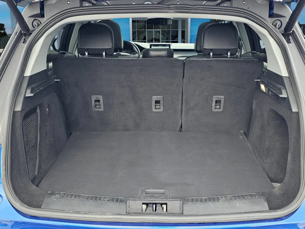 Used 2021 Artisan Blue Lincoln Standard image 11
