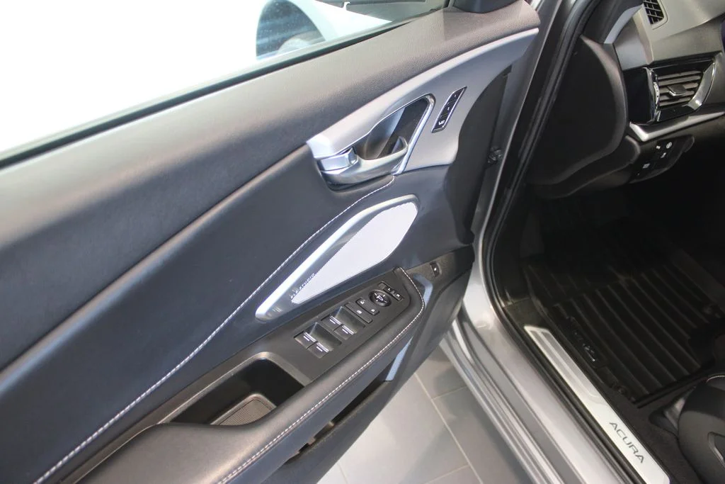 Used 2024 Black Acura Technology Package image 29