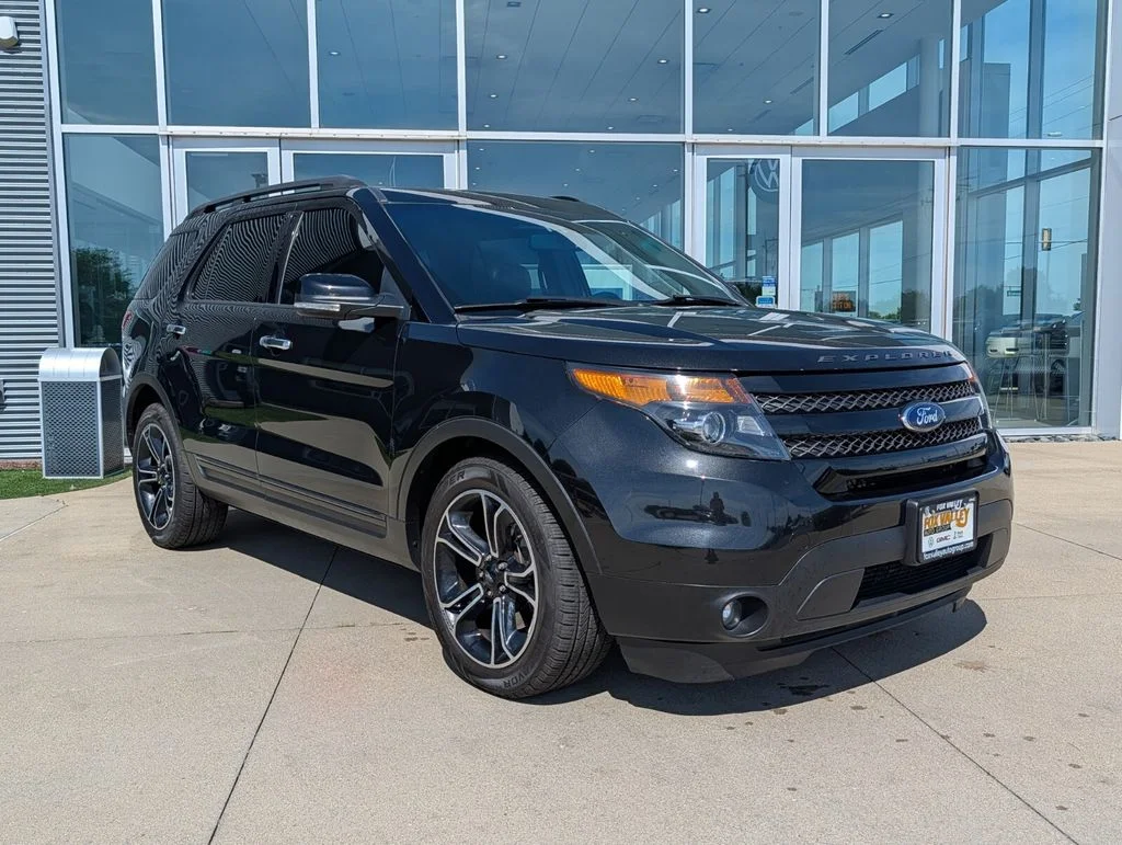 Used 2014 Ford Explorer Sport with VIN 1FM5K8GT6EGB88998 for sale in Crystal Lake, IL