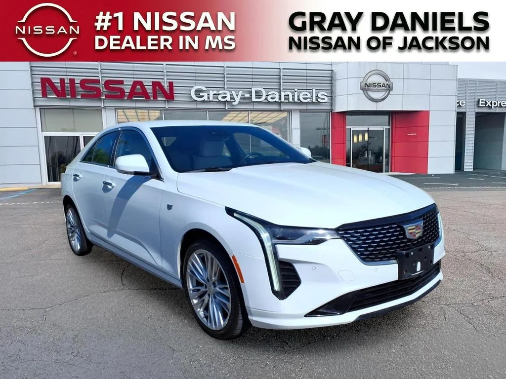 2023 Cadillac CT4