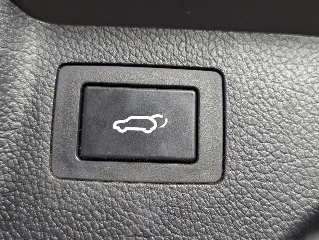 Used 2016 Gray Hyundai 2.0T image 20