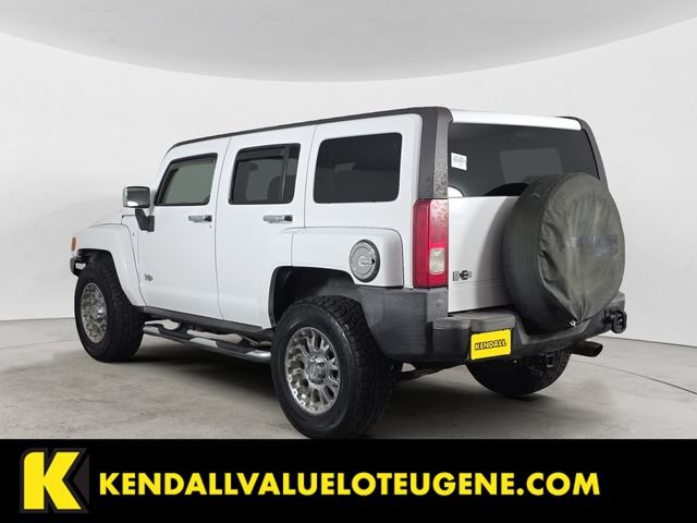 Used 2007 White Hummer Base image 7