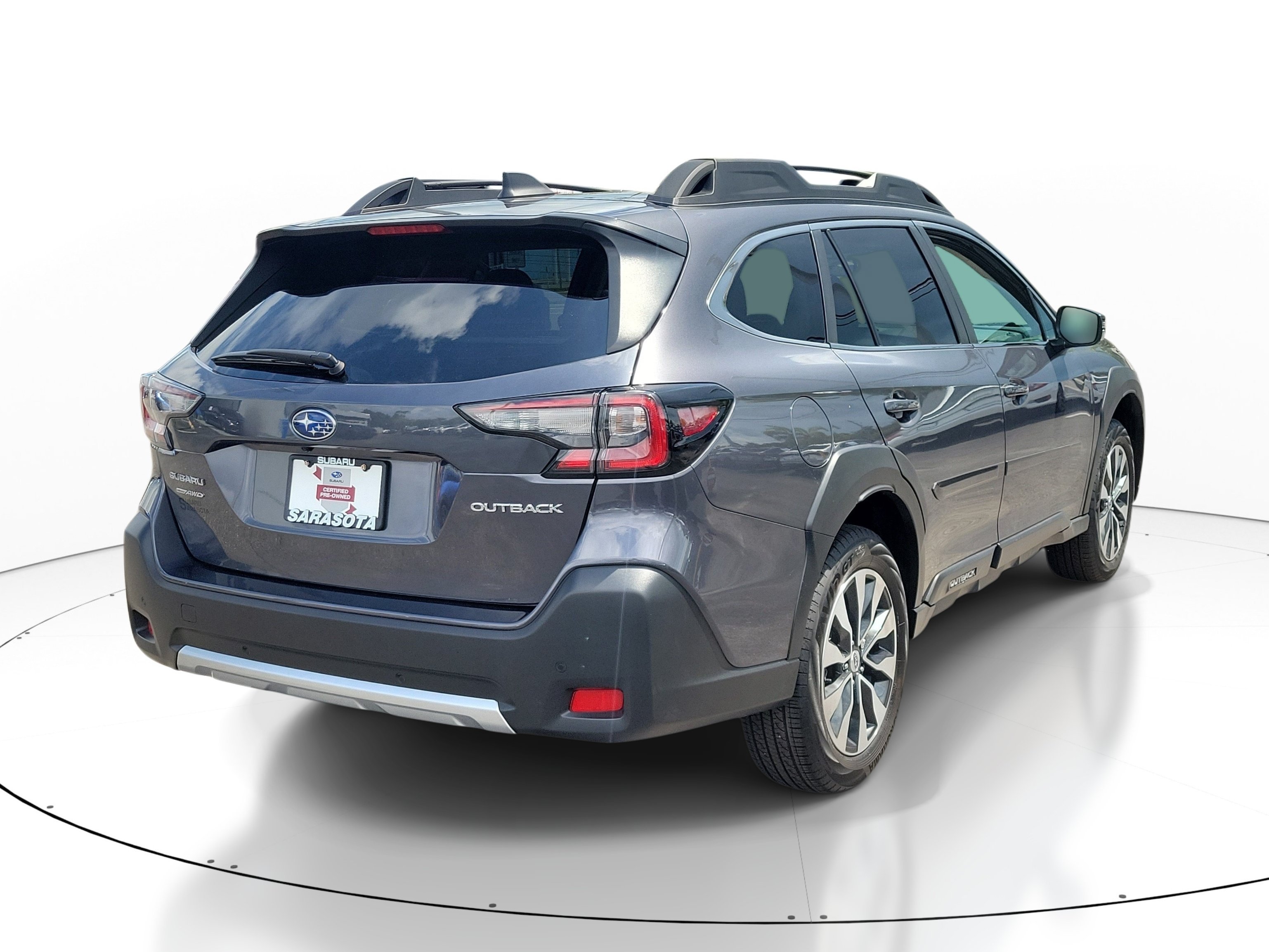 Used 2025 Magnetite Gray Metallic Subaru Limited image 5