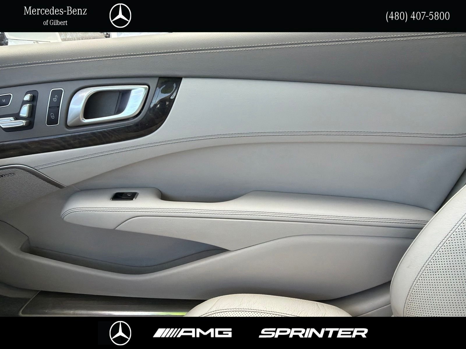 Used 2015  Mercedes-Benz SL 400 Roadster image 26