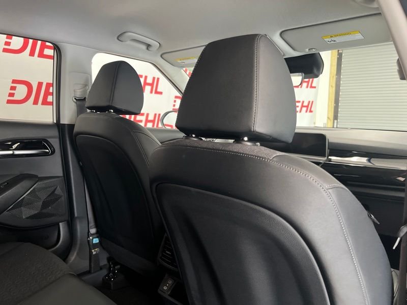 Used 2025 White Kia S image 11