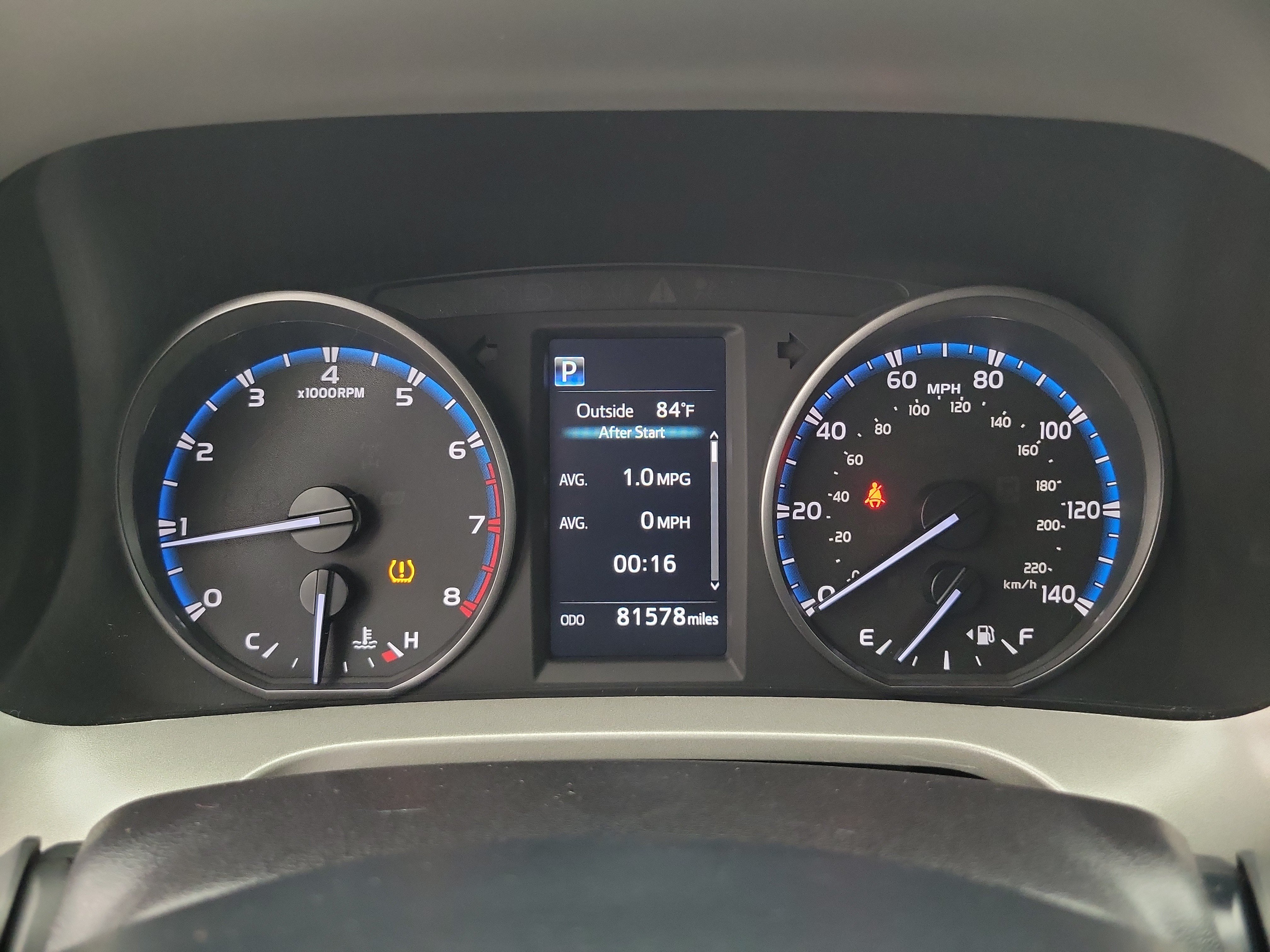Used 2018 Super White Toyota LE image 25